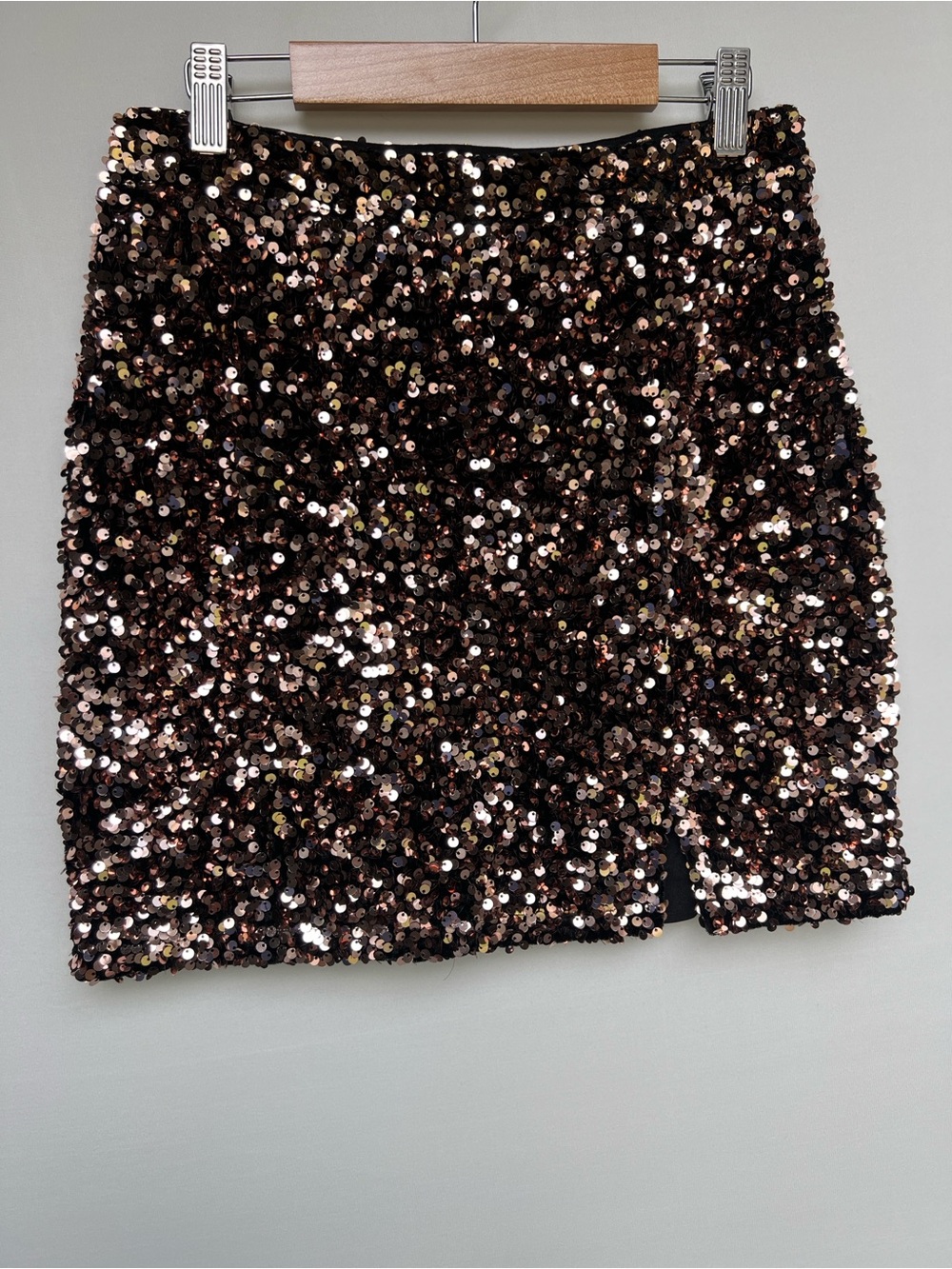 Nasty Gal Bronze Gold Sequin Mini Skirt Party Holiday New Year’s Size 4